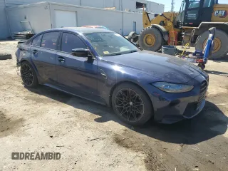 2022 BMW M3 Competition xDrive with VIN WBS43AY05NFL68593, listed as a Copart auction lot 53489645 with 44,039 mi miles and Salvage title. Bid and sale history available at DreamBid. Image 4.
