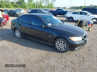 2007 BMW 3 Series 328xi z VIN WBAVC93597KX59671, wystawiony jako IAAI lot #42542443 z przebiegiem 66 991 mil mil oraz . Historia ofert i sprzedaży dostępna na DreamBid. Obrazek 1.