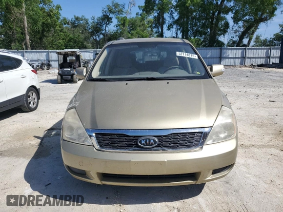 2011 Kia Sedona LX with VIN KNDMG4C7XB6389341, listed as a Copart auction lot 52114875 with 213,916 mi miles and Clean Title. Bid and sale history available at carsss.com. Image 5.
