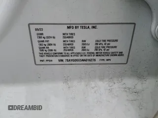 2022 Tesla Model Y Long Range z VIN 7SAYGDEE5NA016276, wystawiony jako Copart lot #55942355 z przebiegiem 14 085 mil mil oraz Szkody całkowita. Historia ofert i sprzedaży dostępna na DreamBid. Obrazek 12.