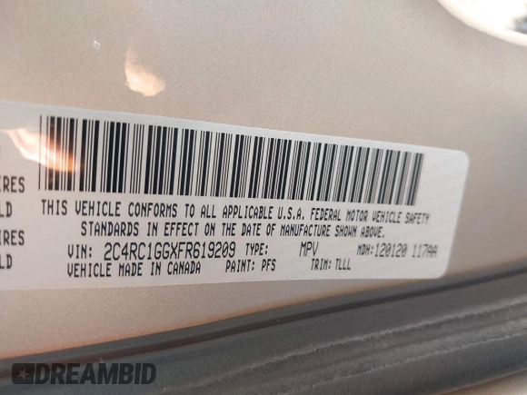 2015 Chrysler Town & Country Limited Platinum with VIN 2C4RC1GGXFR619209, listed as a IAAI auction lot 40366234 with 163,649 mi miles. Bid and sale history available at carsss.com. Image 9.