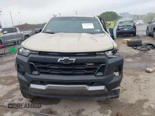 2024 Chevrolet Colorado 4WD Trail Boss with VIN 1GCPTEEK2R1155752, listed as a IAAI auction lot 42211659 with 28,428 mi miles and . Bid and sale history available at DreamBid. Image 13.