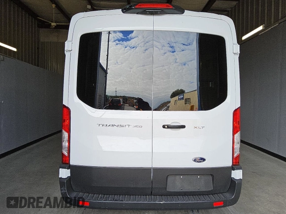 2023 Ford Transit Passenger XL with VIN 1FBAX2C87PKB36657, listed as a Copart auction lot 81110354 with 19,057 mi miles and Clean Title. Bid and sale history available at DreamBid. Image 6.