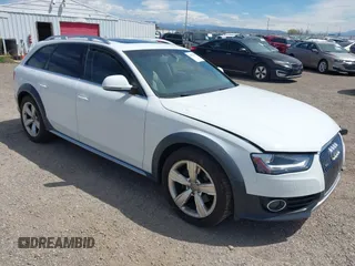 2013 Audi allroad A4 Premium Plus z VIN WA1UFAFL0DA181828, wystawiony jako IAAI lot #42070538 z przebiegiem 107 430 mil mil oraz . Historia ofert i sprzedaży dostępna na DreamBid. Obrazek 1.