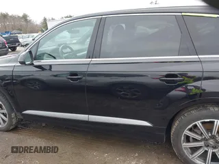 2019 Audi Q7 Premium Plus с VIN WA1LHAF77KD038525, выставлен на аукционе IAAI как лот 41736141 с пробегом 38 928 миль миль и . История ставок и продаж доступна на DreamBid. Изображение 14.