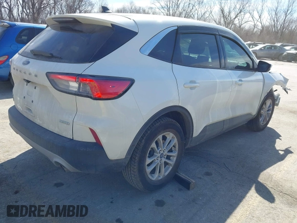 2020 Ford Escape SE with VIN 1FMCU0G62LUB67853, listed as a IAAI auction lot 41690230 with 51,891 mi miles and . Bid and sale history available at DreamBid. Image 4.