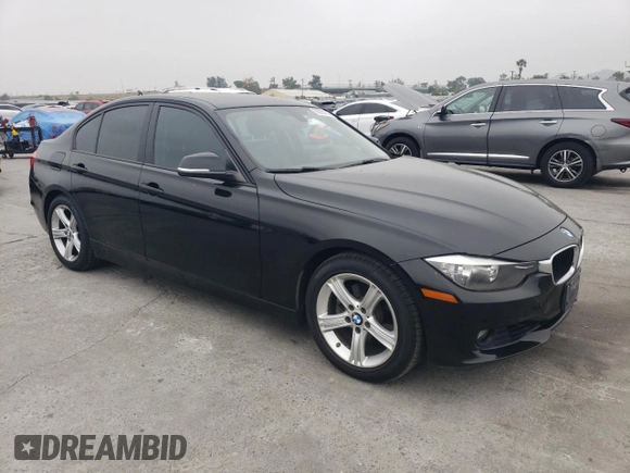 2013 BMW 3 Series 328i z VIN WBA3C1C55DF438319, wystawiony jako Copart lot #55293335 z przebiegiem 88 100 mil mil oraz Szkoda całkowita • Salvage title. Historia ofert i sprzedaży dostępna na DreamBid. Obrazek 4.