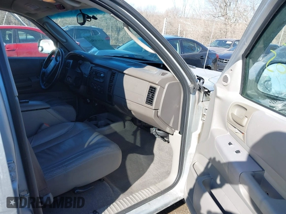 2001 Dodge Dakota Sport with VIN 1B7HL2AN51S310862, listed as a IAAI auction lot 41436565 with 152,425 mi miles. Bid and sale history available at carsss.com. Image 5.