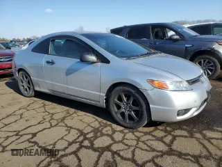 2006 Honda Civic Cpe DX with VIN 2HGFG12276H511530, listed as a Copart auction lot 42309975 with 173,540 mi miles and Salvage Title. Bid and sale history available at carsss.com. Image 4.