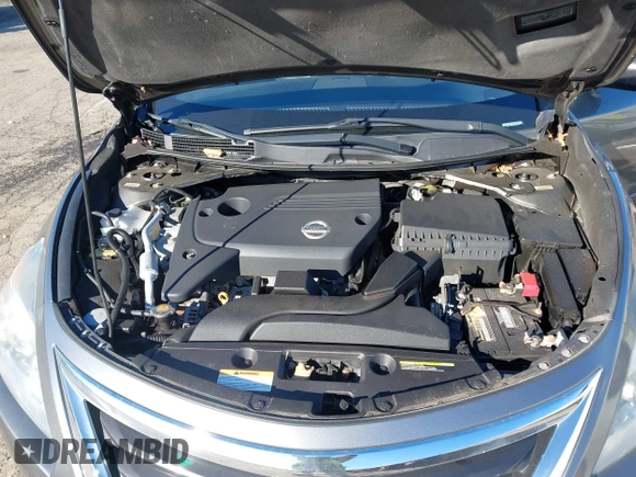 2014 Nissan Altima 2.5 with VIN 1N4AL3AP7EN240705, listed as a IAAI auction lot 41881013 with 94,455 mi miles. Bid and sale history available at carsss.com. Image 10.