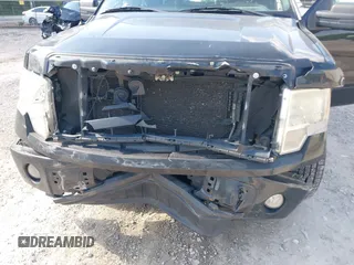 2009 Ford F-150 STX z VIN 1FTRX12W19FA20343, wystawiony jako IAAI lot #42573048 z przebiegiem 245 960 mil mil oraz . Historia ofert i sprzedaży dostępna na DreamBid. Obrazek 6.