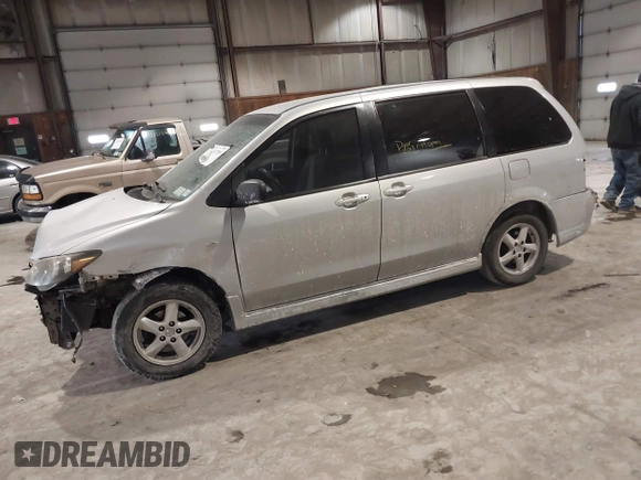 2005 Mazda MPV LX with VIN JM3LW28A350543216, listed as a IAAI auction lot 41417804 with 199,851 mi miles. Bid and sale history available at carsss.com. Image 18.