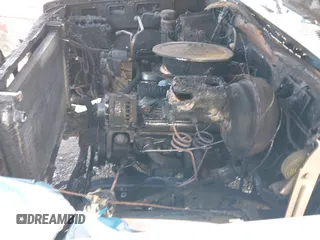 1988 Chevrolet Blazer с VIN 1GNEV18K2JF151480, выставлен на аукционе IAAI как лот 42590420 с пробегом Не указан миль и . История ставок и продаж доступна на DreamBid. Изображение 15.