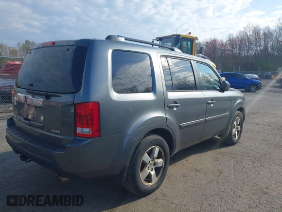 2011 Honda Pilot EX-L with VIN 5FNYF4H57BB107110, listed as a IAAI auction lot 42121356 with 300,169 mi miles and . Bid and sale history available at carsss.com. Image 4.