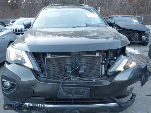 2017 Nissan Pathfinder SV with VIN 5N1DR2MM4HC630884, listed as a IAAI auction lot 41238925 with 114,622 mi miles. Bid and sale history available at carsss.com. Image 6.