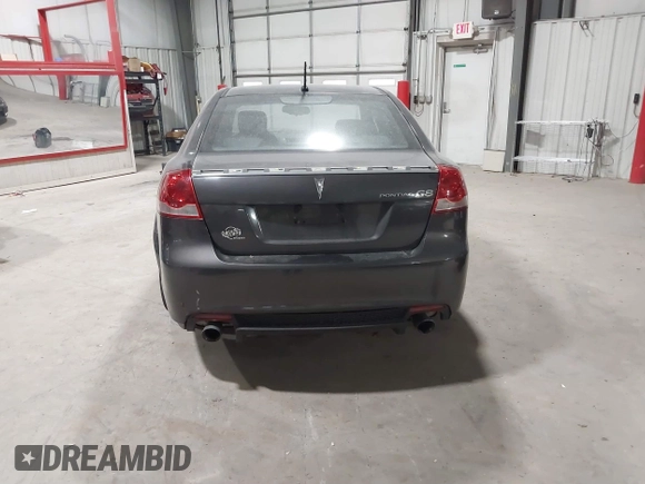 2008 Pontiac G8 z VIN 6G2ER577X8L151778, wystawiony jako IAAI lot #41084344 z przebiegiem 145 990 mil mil oraz . Historia ofert i sprzedaży dostępna na DreamBid. Obrazek 16.