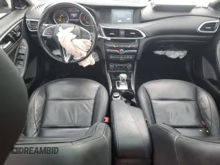 2018 Infiniti QX30 Premium with VIN SJKCH5CP3JA057376, listed as a Copart auction lot 82438634 with 47,412 mi miles and Salvage title. Bid and sale history available at DreamBid. Image 8.