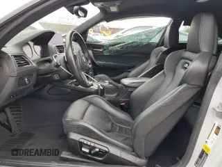 2020 BMW M2 Competition z VIN WBS2U7C01L7E17149, wystawiony jako Copart lot #55463355 z przebiegiem 78 858 mil mil oraz Szkoda całkowita • Salvage title. Historia ofert i sprzedaży dostępna na DreamBid. Obrazek 7.