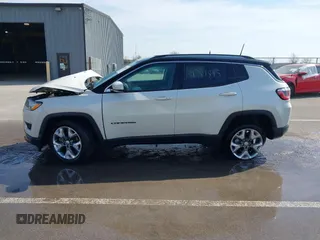 2020 Jeep Compass Limited with VIN 3C4NJDCB8LT101334, listed as a IAAI auction lot 41781815 with 44,144 mi miles. Bid and sale history available at carsss.com. Image 14.