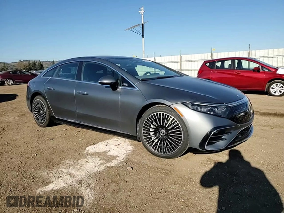 2022 Mercedes-Benz EQS 450+ z VIN W1KCG2DB0NA008557, wystawiony jako Copart lot #42985905 z przebiegiem 21 537 mil mil oraz Szkoda całkowita • Salvage title. Historia ofert i sprzedaży dostępna na DreamBid. Obrazek 11.