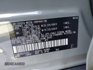 2023 Toyota RAV4 XLE Premium z VIN JTMA1RFV7PJ041609, wystawiony jako IAAI lot #41861931 z przebiegiem 18 862 mil mil oraz . Historia ofert i sprzedaży dostępna na DreamBid. Obrazek 9.