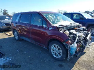 2022 Kia Carnival LXS with VIN KNDNB4H30N6061097, listed as a IAAI auction lot 41386507 with 66,602 mi miles. Bid and sale history available at carsss.com. Image 1.