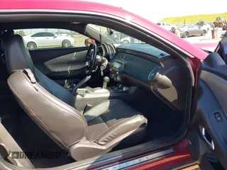 2010 Chevrolet Camaro 2SS z VIN 2G1FK1EJ8A9185524, wystawiony jako IAAI lot #42034608 z przebiegiem 156 545 mil mil oraz . Historia ofert i sprzedaży dostępna na DreamBid. Obrazek 5.