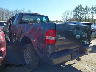 2006 Ford F-150 STX with VIN 1FTRX14W66NB33090, listed as a IAAI auction lot 41338300 with 1 mi miles. Bid and sale history available at carsss.com. Image 3.