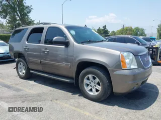 2012 GMC Yukon SLE z VIN 1GKS2AE08CR153621, wystawiony jako IAAI lot #42442368 z przebiegiem 158 725 mil mil oraz . Historia ofert i sprzedaży dostępna na DreamBid. Obrazek 1.