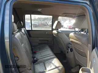 2009 Honda Pilot EX-L with VIN 5FNYF48519B053281, listed as a IAAI auction lot 41905515 with 255,634 mi miles. Bid and sale history available at carsss.com. Image 8.