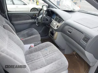 2001 Toyota Sienna LE with VIN 4T3ZF13C11U395630, listed as a IAAI auction lot 41743896 with 189,986 mi miles. Bid and sale history available at carsss.com. Image 5.