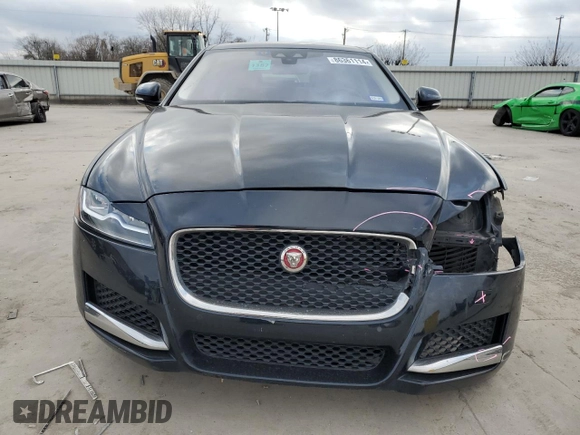 2017 Jaguar XF 35t Prestige with VIN SAJBE4BV6HCY30939, listed as a Copart auction lot 86361114 with 61,814 mi miles and Salvage Title. Bid and sale history available at carsss.com. Image 5.