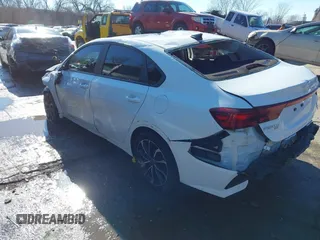 2022 Kia Forte LXS with VIN 3KPF24ADXNE474680, listed as a IAAI auction lot 41406334 with 61,930 mi miles and . Bid and sale history available at DreamBid. Image 3.