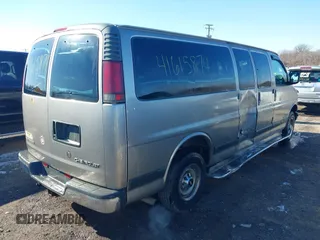 2002 Chevrolet Express with VIN 1GAGG29R821215025, listed as a IAAI auction lot 41615874 with 195,769 mi miles. Bid and sale history available at carsss.com. Image 4.