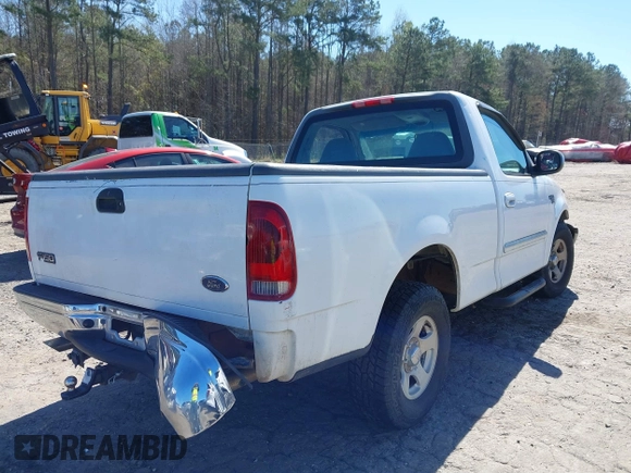 2001 Ford F-150 XL z VIN 1FTRF17W61NB22632, wystawiony jako IAAI lot #41824156 z przebiegiem Nie podano mil oraz . Historia ofert i sprzedaży dostępna na DreamBid. Obrazek 4.