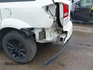 2019 Dodge Journey SE with VIN 3C4PDCBB1KT845643, listed as a IAAI auction lot 41877311 with 85,824 mi miles and . Bid and sale history available at DreamBid. Image 6.