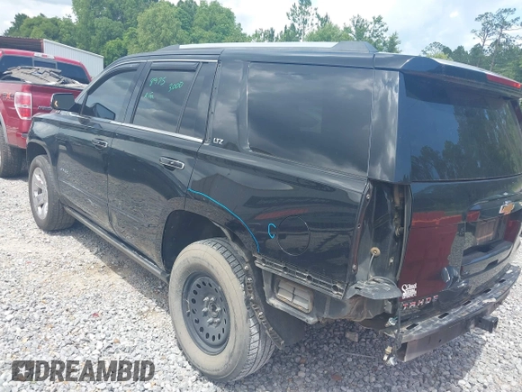 2015 Chevrolet Tahoe LTZ z VIN 1GNSCCKC8FR121461, wystawiony jako IAAI lot #42407901 z przebiegiem 137 729 mil mil oraz . Historia ofert i sprzedaży dostępna na DreamBid. Obrazek 3.