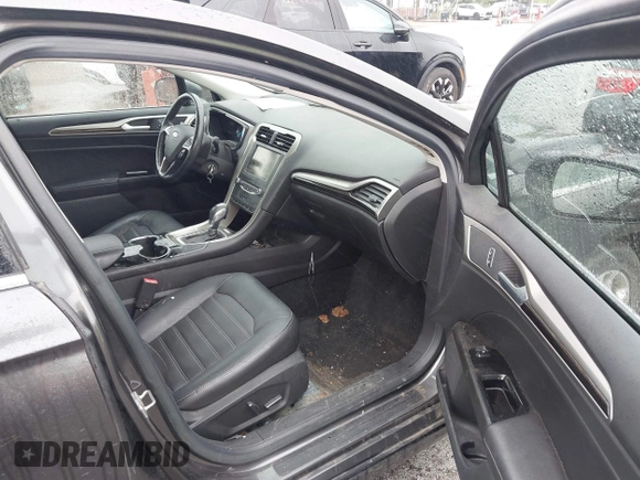 2015 Ford Fusion SE z VIN 1FA6P0HD7F5129349, wystawiony jako IAAI lot #42232873 z przebiegiem 204 635 mil mil oraz . Historia ofert i sprzedaży dostępna na DreamBid. Obrazek 5.
