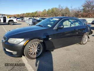 2012 BMW 3 Series 328i z VIN WBADW7C57CE729505, wystawiony jako Copart lot #83981254 z przebiegiem 134 114 mil mil oraz Szkoda całkowita • Salvage title. Historia ofert i sprzedaży dostępna na DreamBid. Obrazek 1.