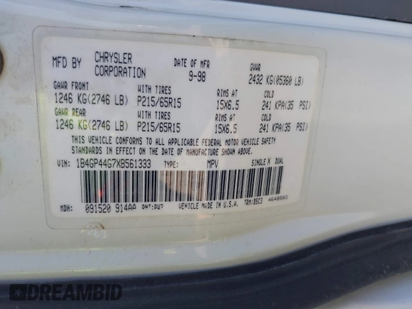 1999 Dodge Caravan SE with VIN 1B4GP44G7XB561333, listed as a IAAI auction lot 42011411 with Not Provided miles and . Bid and sale history available at carsss.com. Image 9.