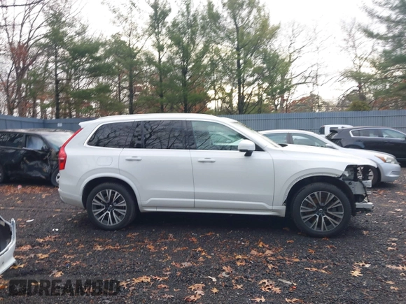 2021 Volvo XC90 Momentum z VIN YV4102PK6M1737322, wystawiony jako IAAI lot #41159908 z przebiegiem 41 138 mil mil oraz . Historia ofert i sprzedaży dostępna na DreamBid. Obrazek 13.