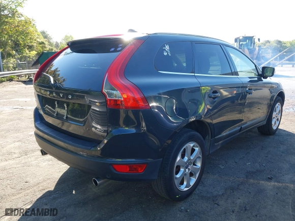 2013 Volvo XC60 3.2L with VIN YV4940DZ4D2391195, listed as a IAAI auction lot 42055606 with 142,105 mi miles. Bid and sale history available at carsss.com. Image 4.