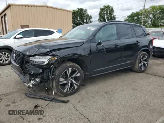 2021 Volvo XC90 R-Design with VIN YV4BR0CM6M1683266, listed as a Copart auction lot 55393944 with 31,584 mi miles and Salvage Title. Bid and sale history available at carsss.com. Image 1.