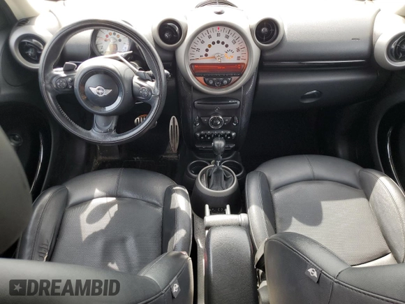 2012 MINI Countryman S with VIN WMWZC5C59CWL61048, listed as a Copart auction lot 54211965 with 136,953 mi miles and Clean Title. Bid and sale history available at DreamBid. Image 8.