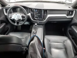 2019 Volvo XC60 Momentum with VIN LYV102RK9KB197180, listed as a Copart auction lot 53081745 with 59,505 mi miles and Salvage title. Bid and sale history available at DreamBid. Image 8.