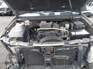 2005 GMC Envoy SLT z VIN 1GKDS13S152161472, wystawiony jako IAAI lot #40110978 z przebiegiem 141 908 mil mil oraz . Historia ofert i sprzedaży dostępna na DreamBid. Obrazek 10.