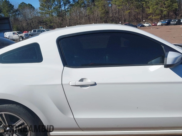 2013 Ford Mustang V6 with VIN 1ZVBP8AM5D5233866, listed as a IAAI auction lot 41418360 with 268,678 mi miles. Bid and sale history available at carsss.com. Image 13.