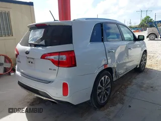 2015 Kia Sorento SX with VIN 5XYKWDA78FG615957, listed as a IAAI auction lot 41931368 with 116,662 mi miles. Bid and sale history available at carsss.com. Image 4.