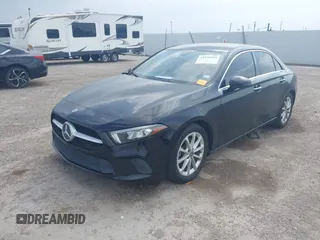 2021 Mercedes-Benz A 220 z VIN W1K3G4EB5MJ285990, wystawiony jako IAAI lot #41924555 z przebiegiem 45 187 mil mil oraz . Historia ofert i sprzedaży dostępna na DreamBid. Obrazek 17.