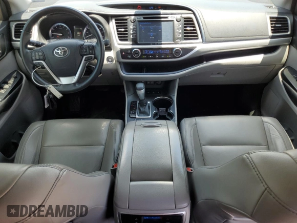 2017 Toyota Highlander XLE with VIN 5TDJZRFH0HS467343, listed as a Copart auction lot 62111325 with 119,629 mi miles and Salvage title. Bid and sale history available at DreamBid. Image 8.